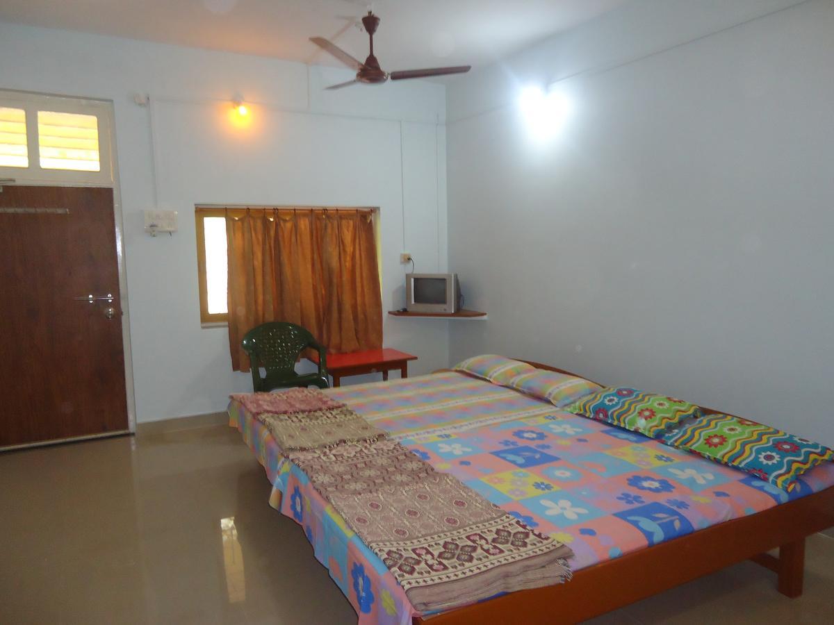 Hotel Anjali Lodge Malvan Bagian luar foto