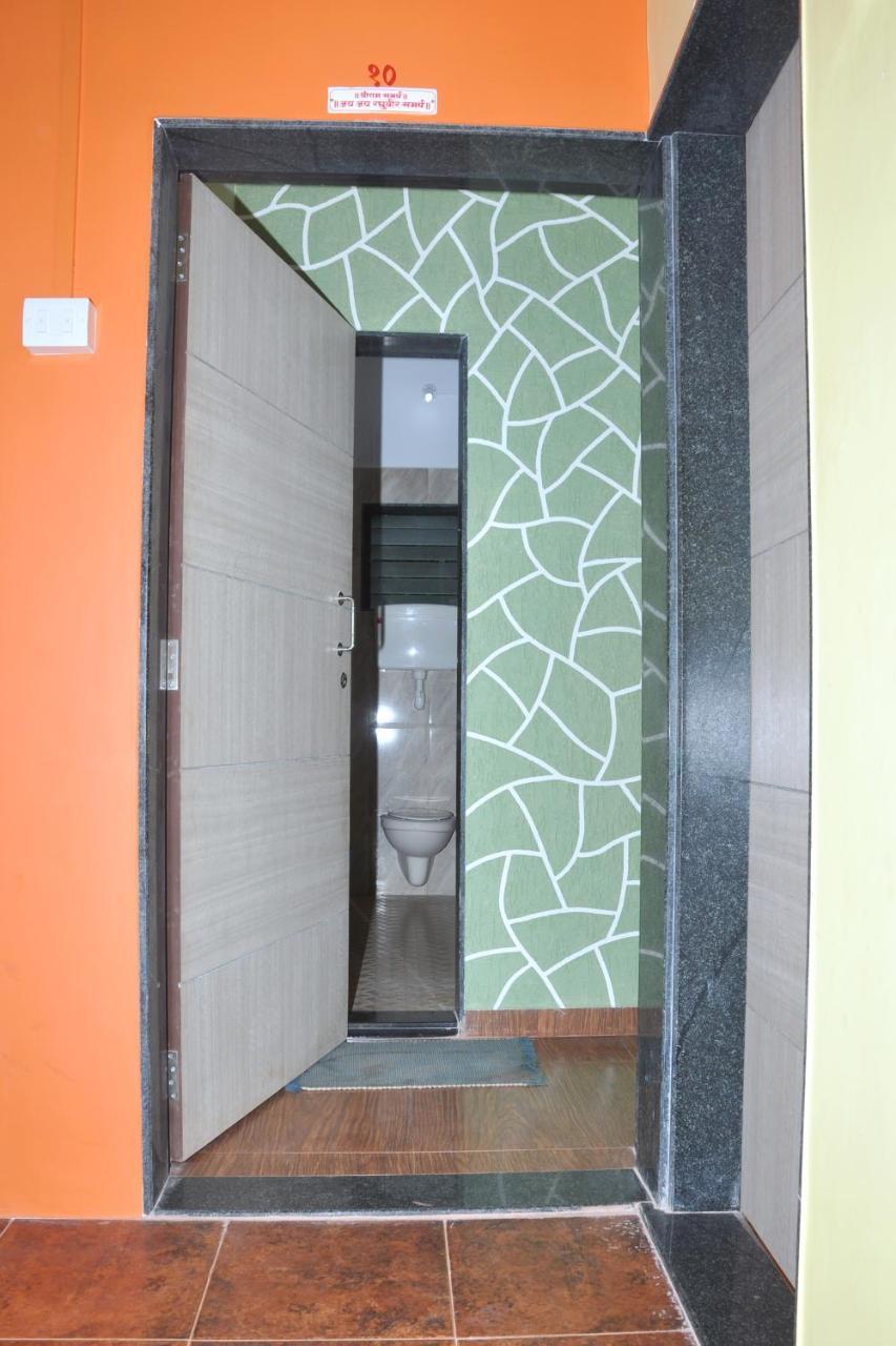 Hotel Anjali Lodge Malvan Bagian luar foto